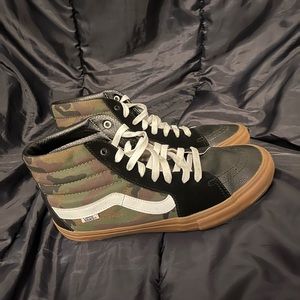 Custom Vans men’s camo and black